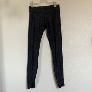 heathered black IVIVVA leggings